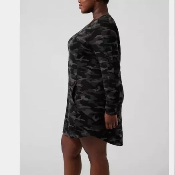 Athleta Plus Size Casual Balance Camo Lux Black Mini Dress 1X - Picture 2 of 13